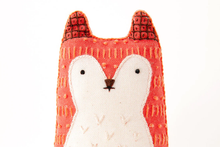 Load image into Gallery viewer, Fox - Embroidery Kit (Level 2)