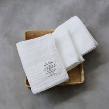 Load image into Gallery viewer, 2.5-PLY GAUZE TOWEL (White)