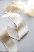 Load image into Gallery viewer, BUTTER CREAM / Satin Silk 1.7"x 3.2yd (45mm / 3m)