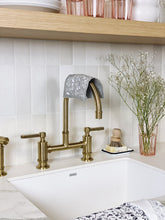 Load image into Gallery viewer, Modern Floral Gift Set