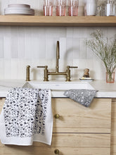 Load image into Gallery viewer, Modern Floral Gift Set