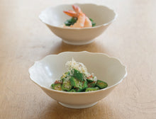 Load image into Gallery viewer, Bellflower Bowl S