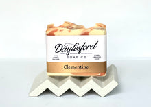 Load image into Gallery viewer, Clementine