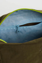 Load image into Gallery viewer, Dopp Kit Bay Seaweed Mix
