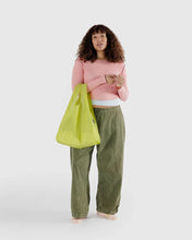 Load image into Gallery viewer, Standard Baggu Lemon Curd
