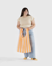 Load image into Gallery viewer, Big Baggu Tangerine Wide Stripe
