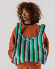 Load image into Gallery viewer, Standard Baggu Mint 90&#39;s Stripe
