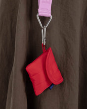 Load image into Gallery viewer, Puffy Earbuds Case Candy Apple
