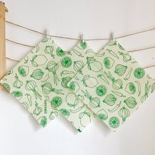 Load image into Gallery viewer, Bee Green Triple Set (M)
