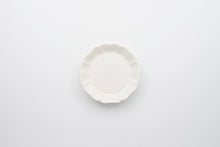 Load image into Gallery viewer, Octagonal Petal Dish SS
