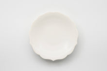 Load image into Gallery viewer, Bellflower Plate S

