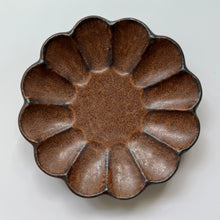 Load image into Gallery viewer, BROWN RINKA PLATE
