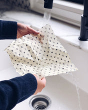 Load image into Gallery viewer, Classic Beeswax Wrap - 3 pack
